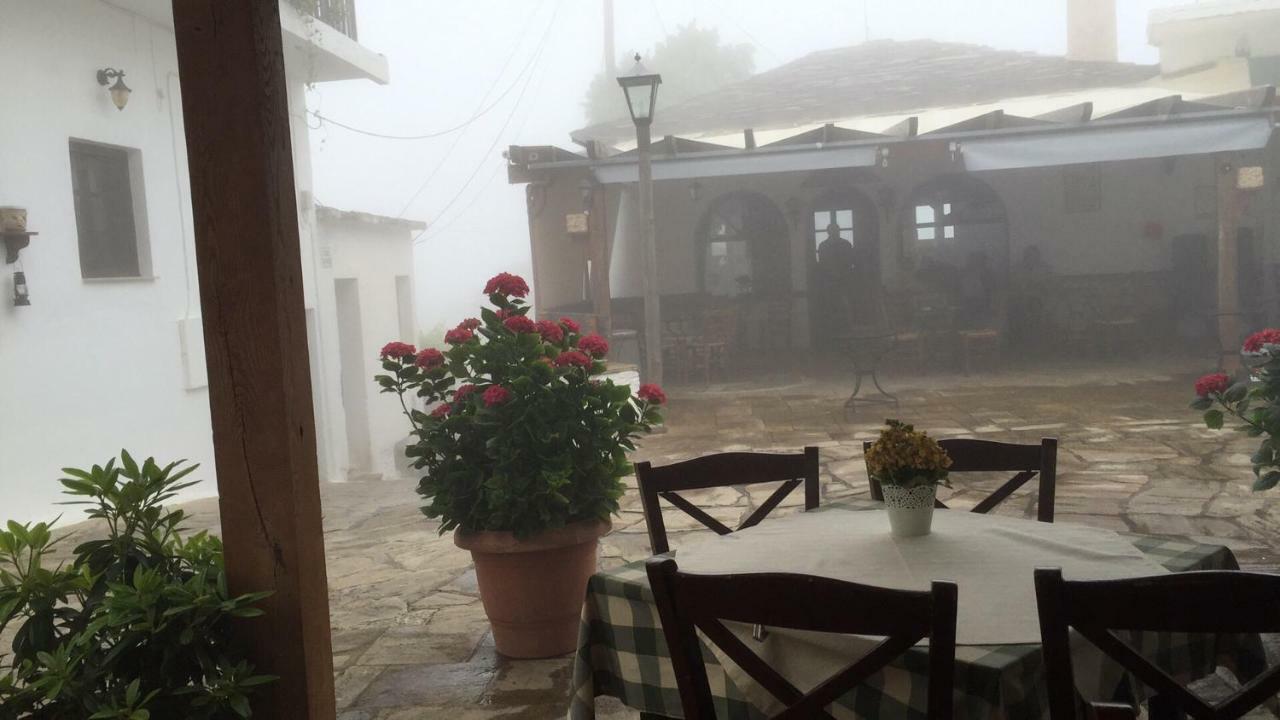Antoniou Guesthouse Kastanitsa Buitenkant foto